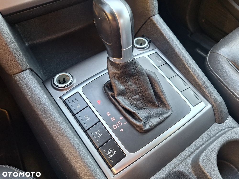 Volkswagen Amarok 2.0 BiTDI BMT Autm Dark Label - 27