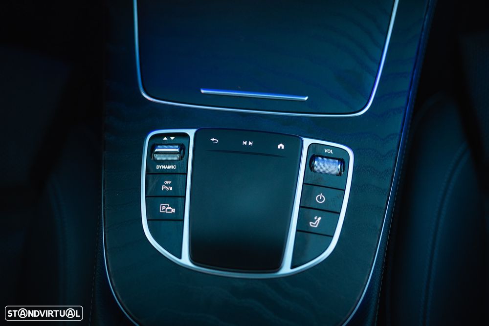 Mercedes-Benz E 300 de Avantgarde - 36