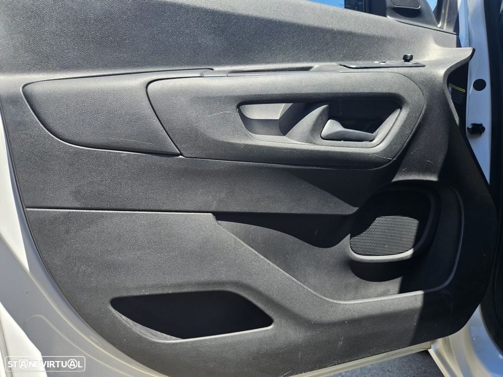 Citroën Berlingo 1.6 BlueHDi L1 Club 3L - 32