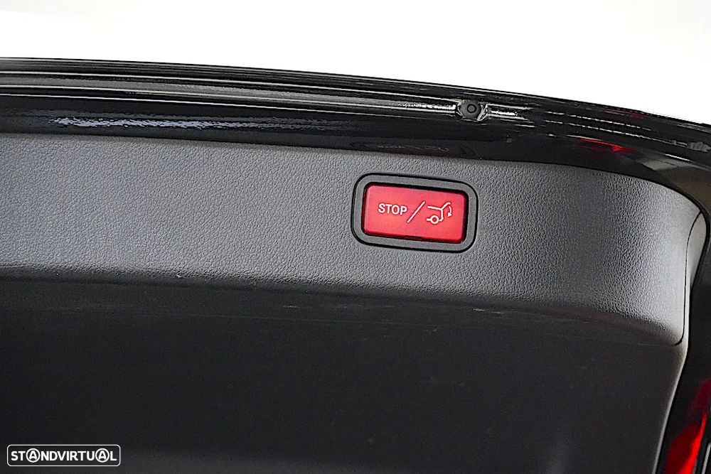 Mercedes-Benz C 300 e AMG Line - 3