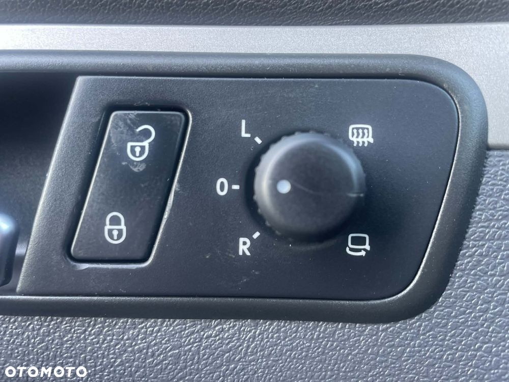 Volkswagen Touran 1.9 TDI DPF Highline - 17