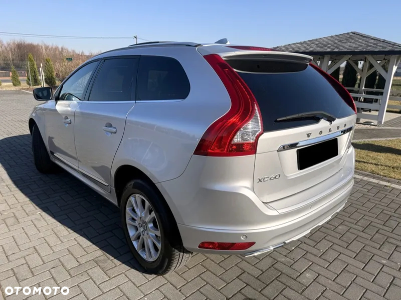 Volvo XC 60 2.4D AWD Summum - 3