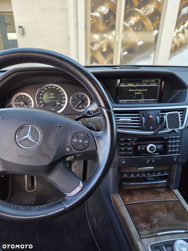 Mercedes-Benz Klasa E 350 CDI BlueEff Elegance - 32