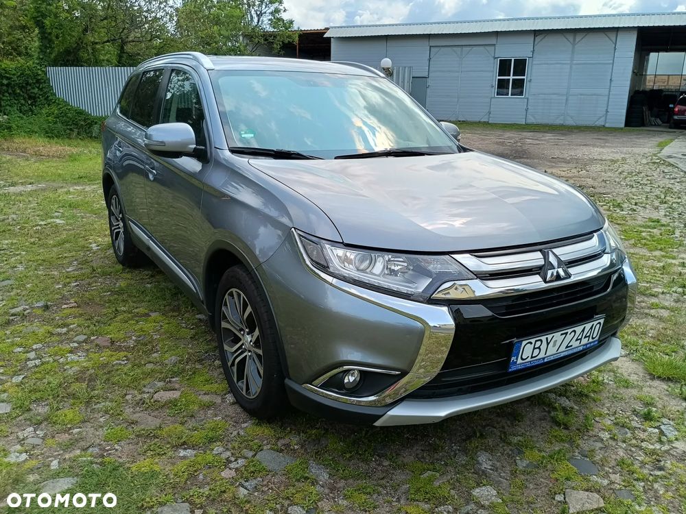 Mitsubishi Outlander 2.2 DI-D 4WD Plus - 2