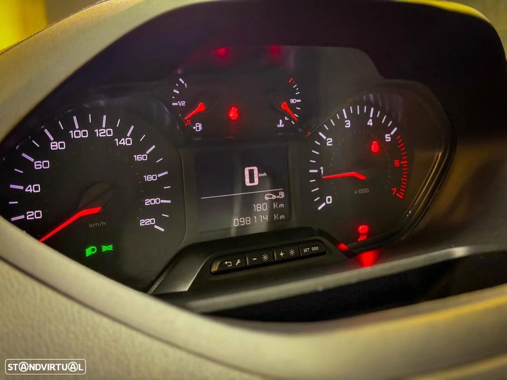 Peugeot Partner Partner Premium Standart - 18