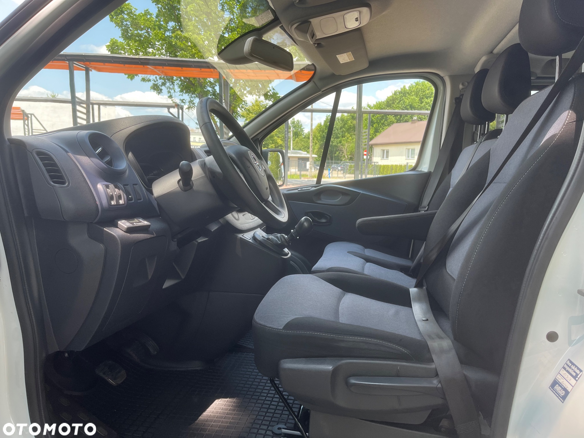 Opel Vivaro - 13