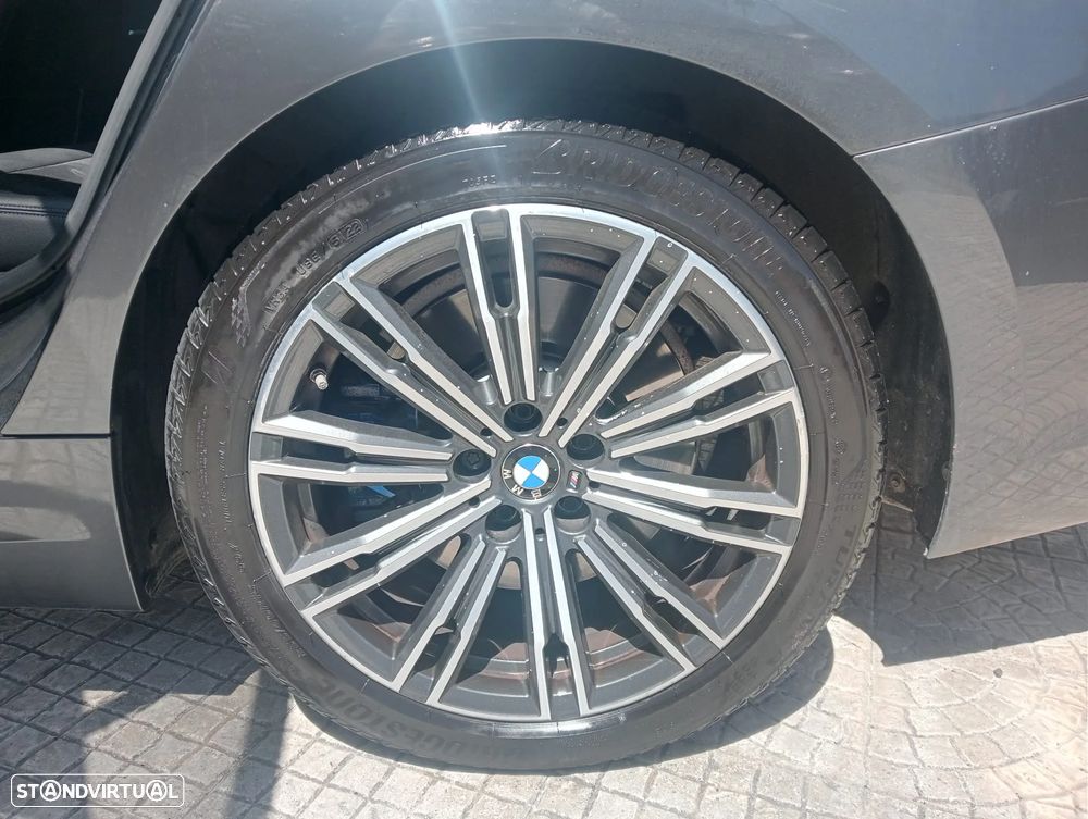 BMW 330 e Pack M Auto - 16