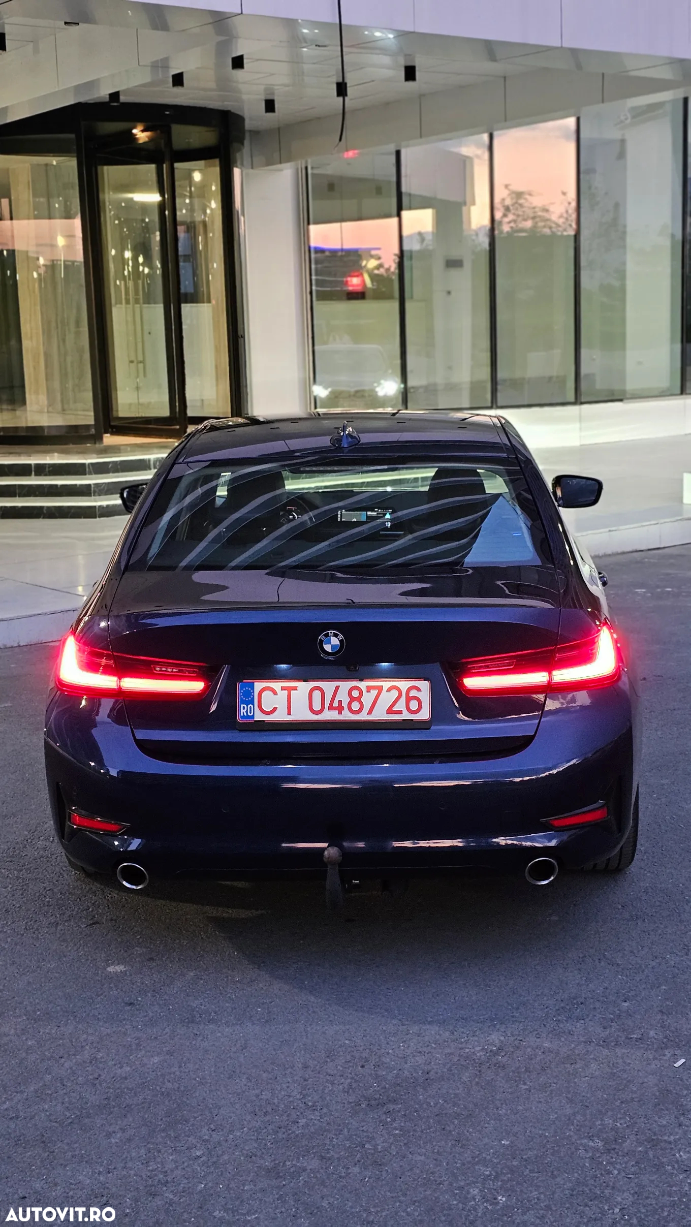 BMW Seria 3 320i AT - 4