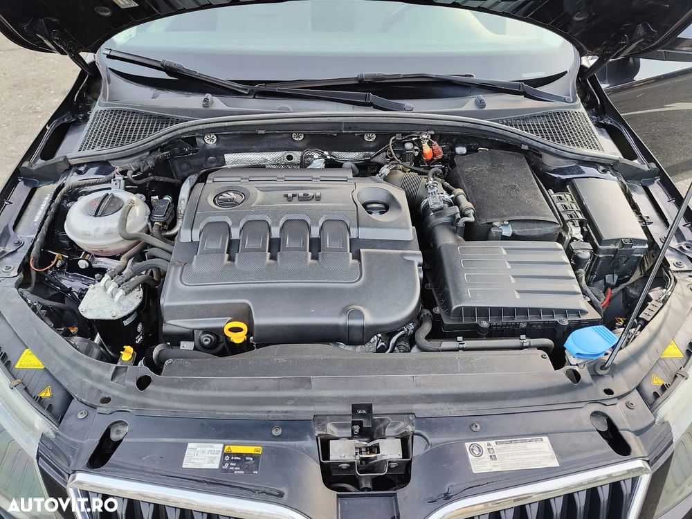 Skoda Octavia 1.6 TDI STYLE DSG - 20