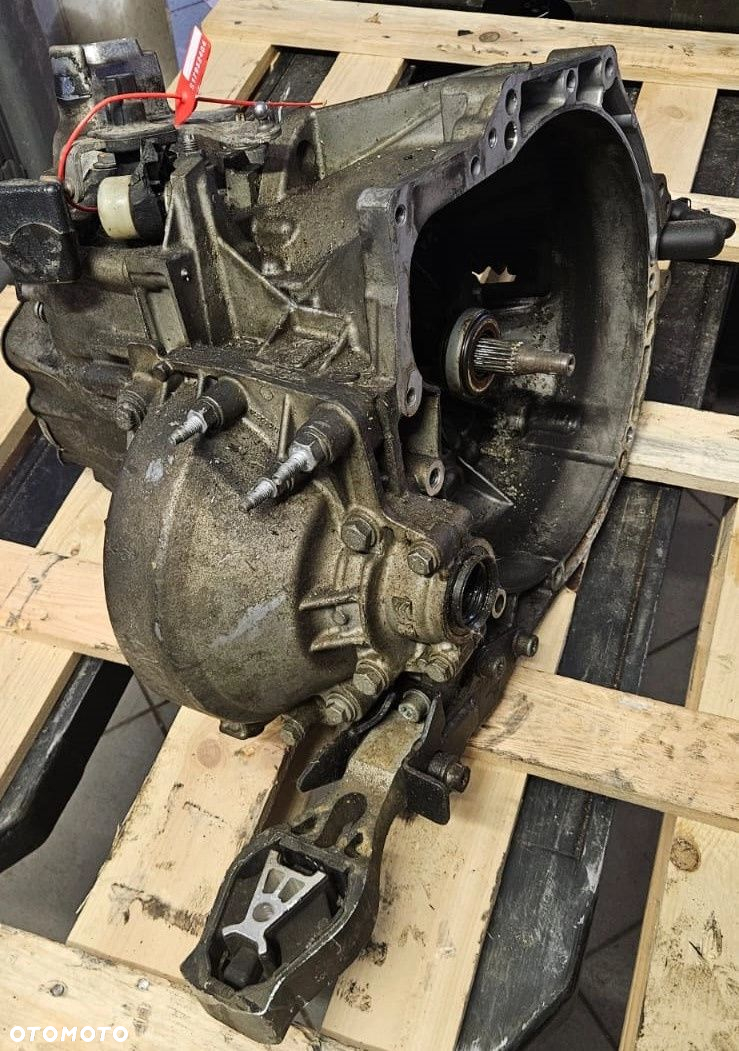 SKRZYNIA BIEGOW CITROEN C4 PICASSO II 2 1.6 E-HDI 20MB32 - 2