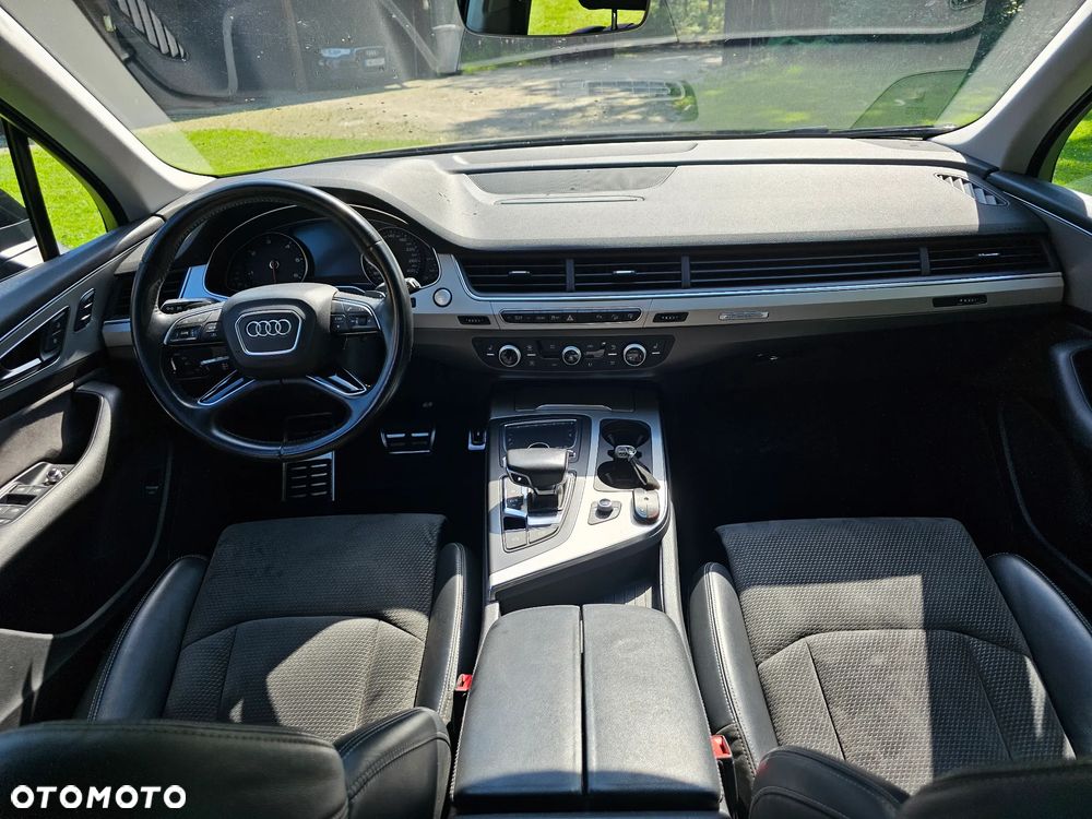 Audi Q7 - 10