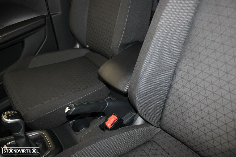 VW T-Cross 1.0 TSI - 19