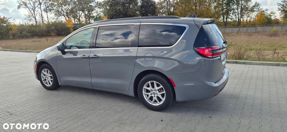 Chrysler Pacifica - 8