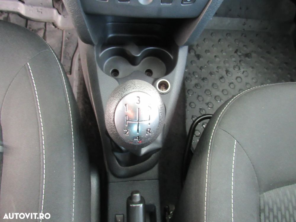 Dacia Logan 0.9 TCe Prestige - 17