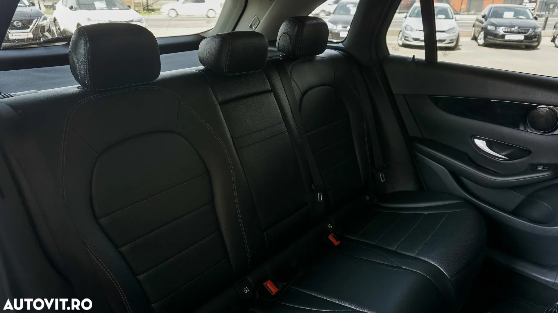 Mercedes-Benz GLC 220 d 4Matic 9G-TRONIC - 25