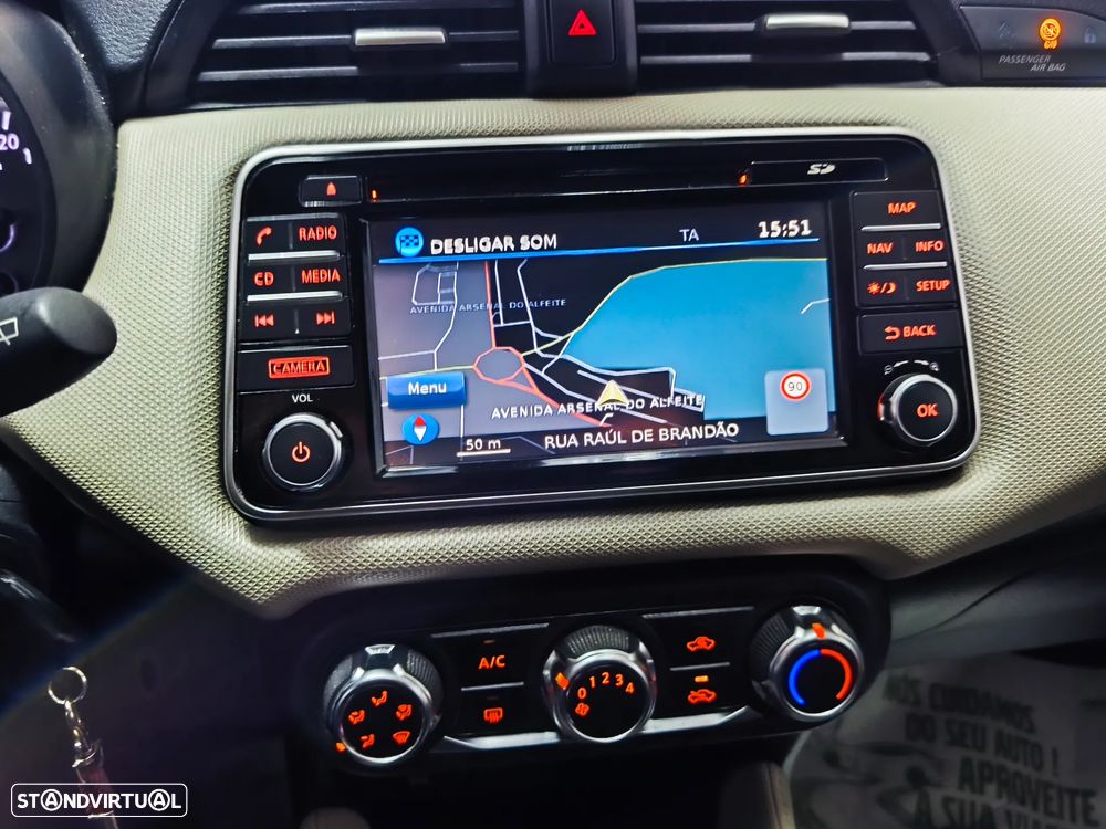 Nissan Micra 1.0 G Acenta - 24