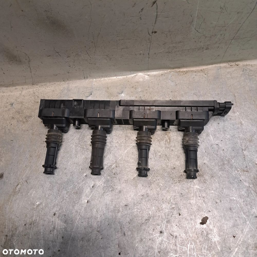 OPEL CORSA C 1.2 1.4 BENZYNA CEWKA ZAPLONOWA BERU 040100338