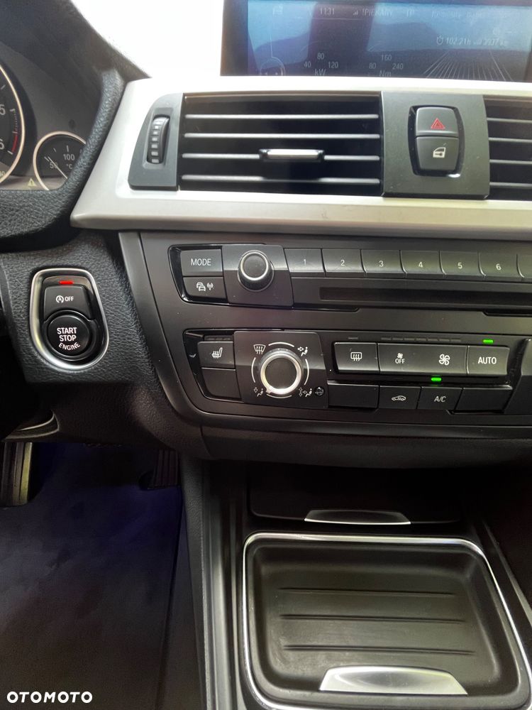 BMW Seria 3 318d - 30