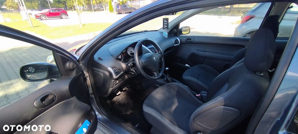 Peugeot 206 plus - 5