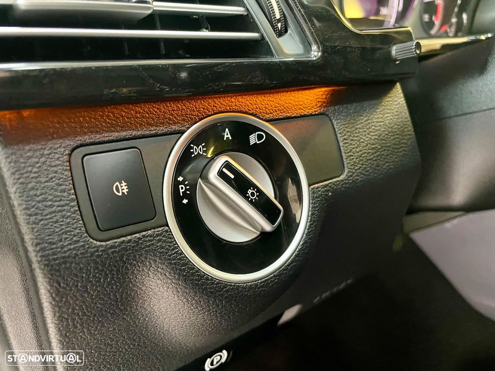 Mercedes-Benz E 250 CDI DPF BlueEFFICIENCY 7G-TRONIC Avantgarde - 19