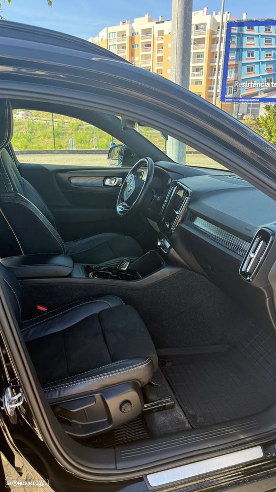 Volvo XC 40 1.5 T3 R-Design Geartronic - 27