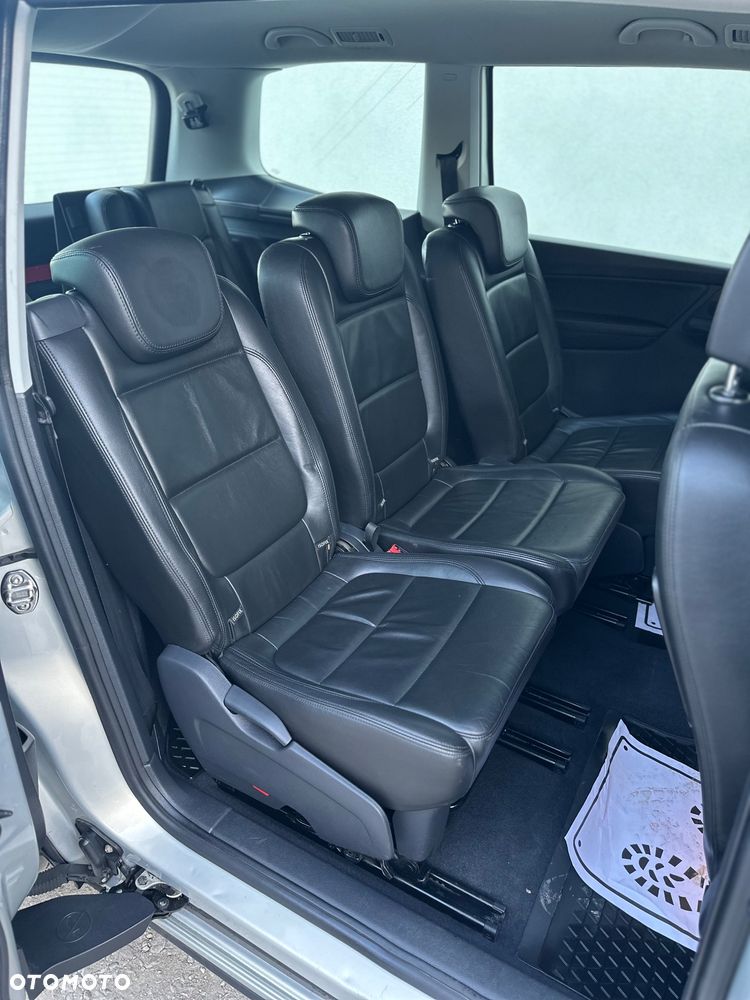 Volkswagen Sharan 2.0 TDI 4Motion BlueMotion Technology Highline - 24