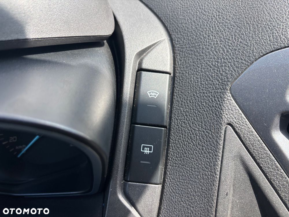 Ford Tourneo Custom 2.0 EcoBlue L2 Titanium - 25