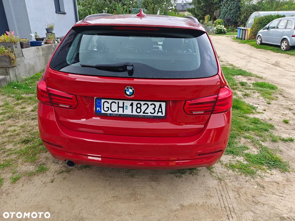 BMW Seria 3 318d - 12