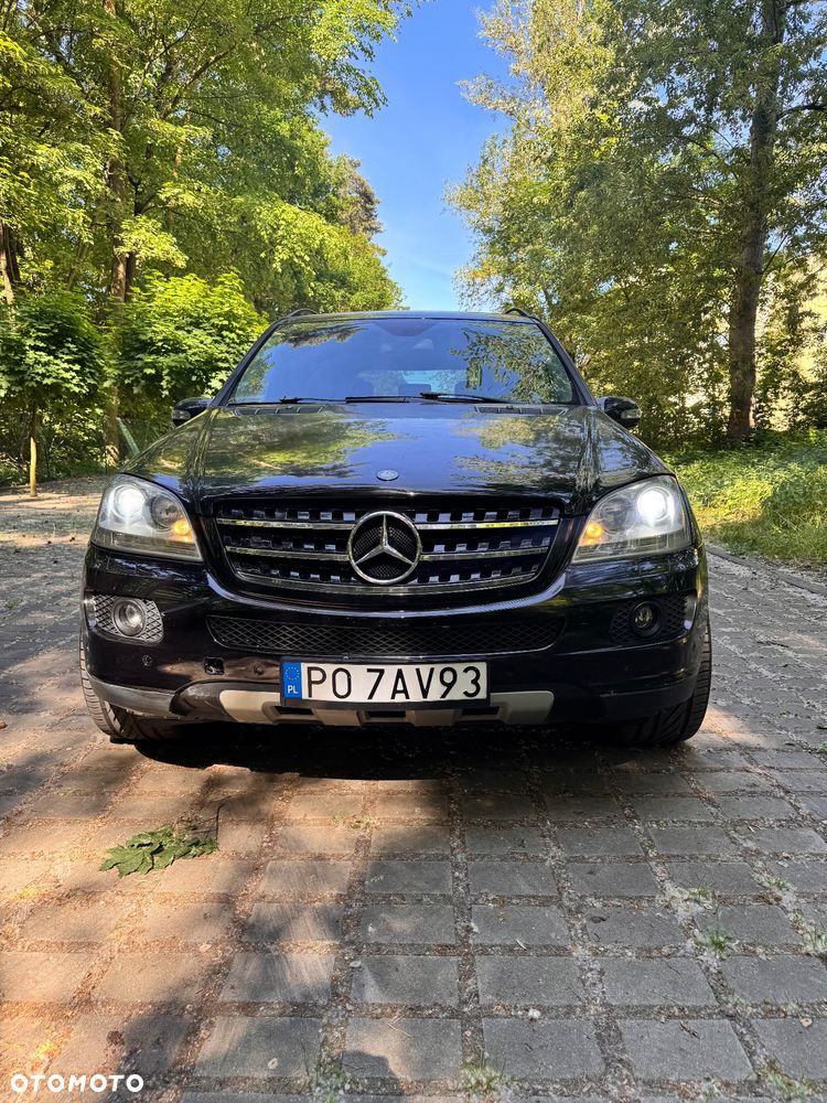 Mercedes-Benz ML - 15