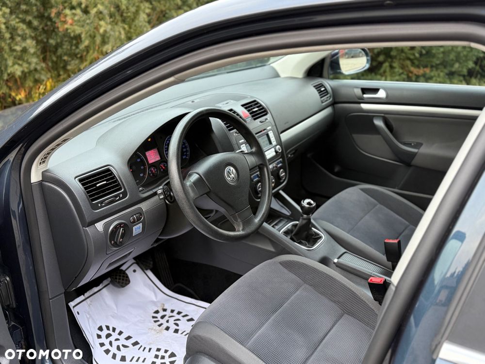 Volkswagen Jetta 1.6 Comfortline - 16