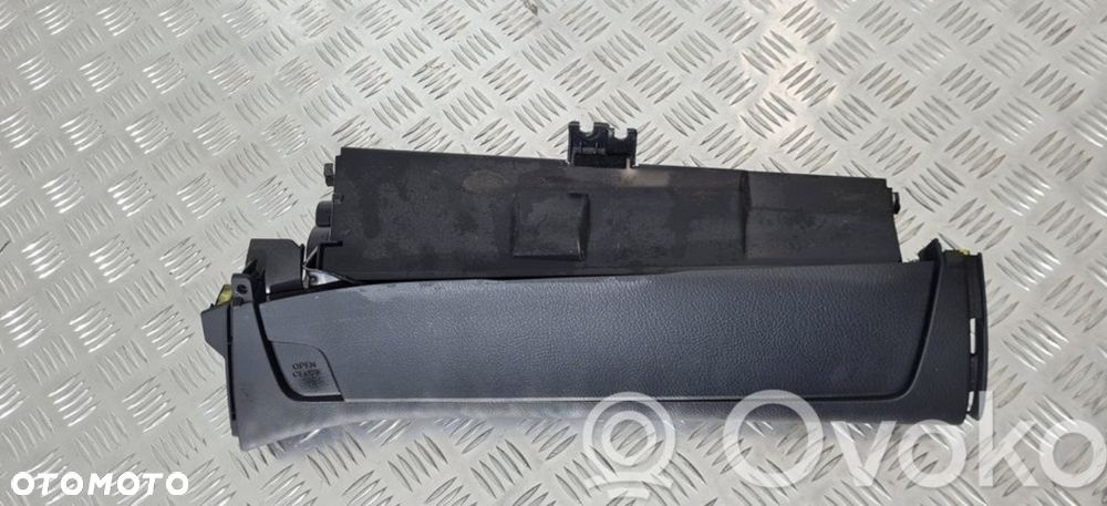 Toyota Rav4 III Półka - 3