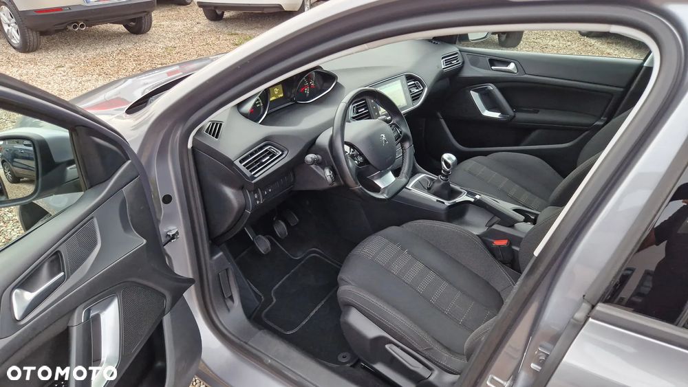 Peugeot 308 SW 1.6 BlueHDi Allure S&S - 8