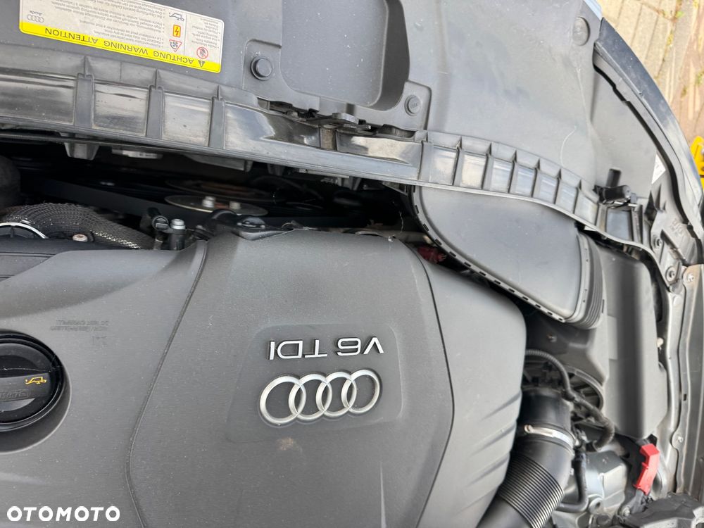 Audi A6 Avant 3.0 TDI Quattro S tronic - 32