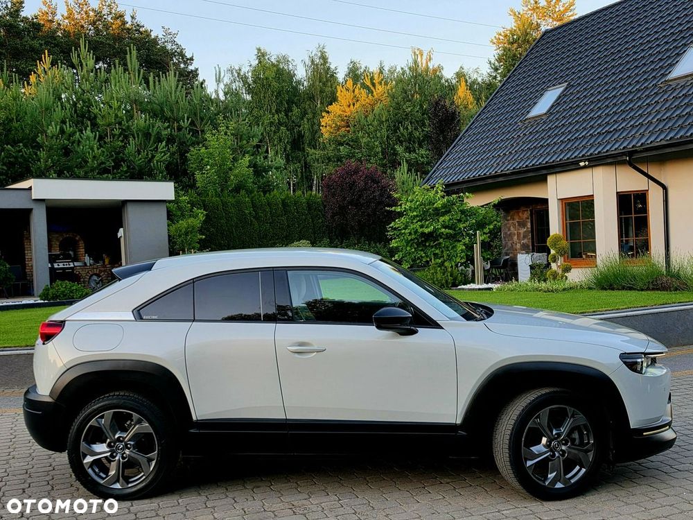 Mazda MX-30 - 24