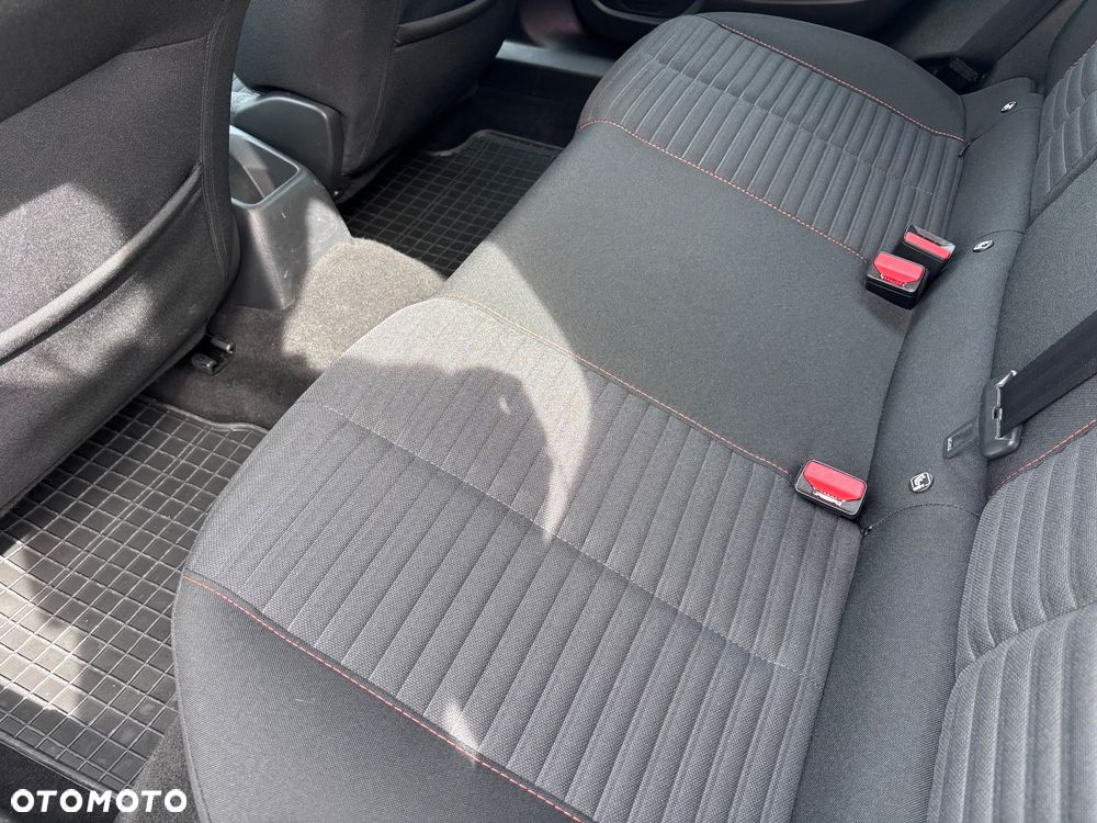 Peugeot 2008 - 35