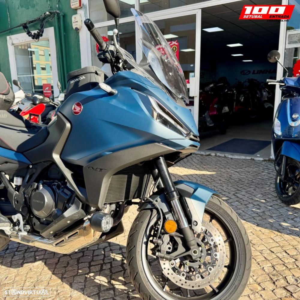 Honda NT 1100 A - 11