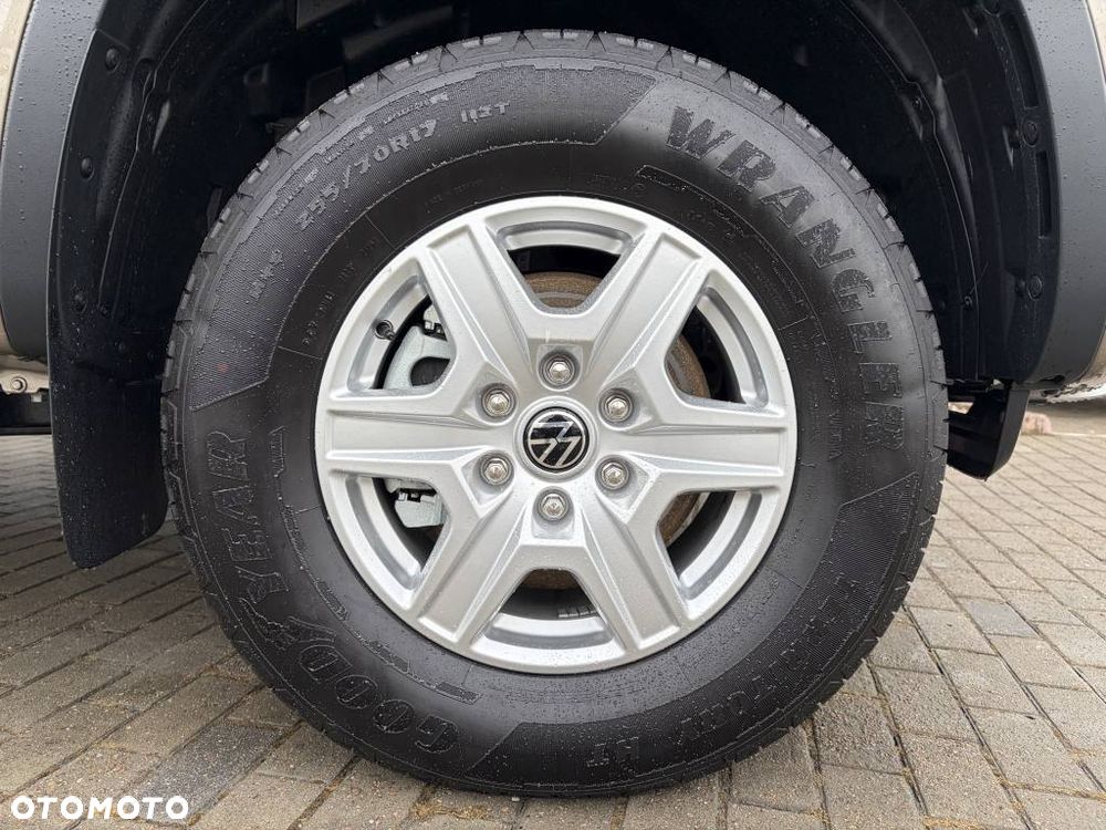 Volkswagen Amarok - 8