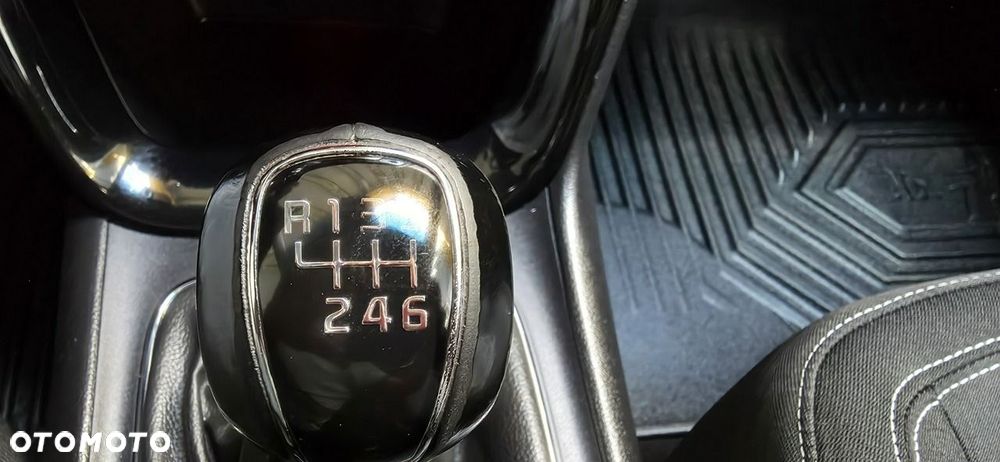 Kia Ceed - 25