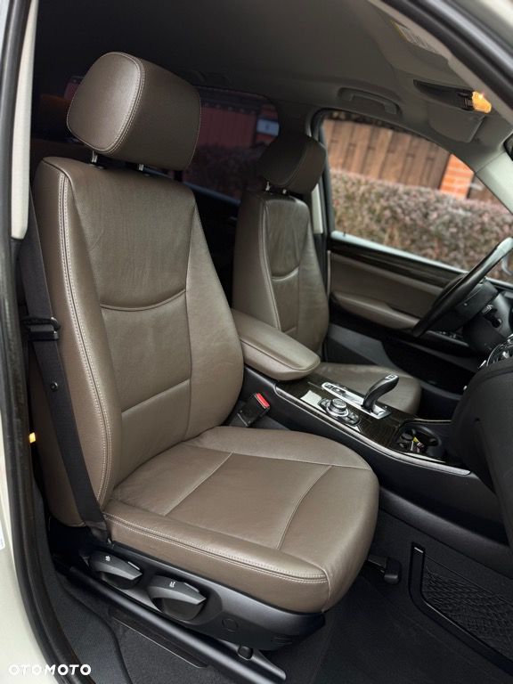 BMW X3 xDrive20d - 34