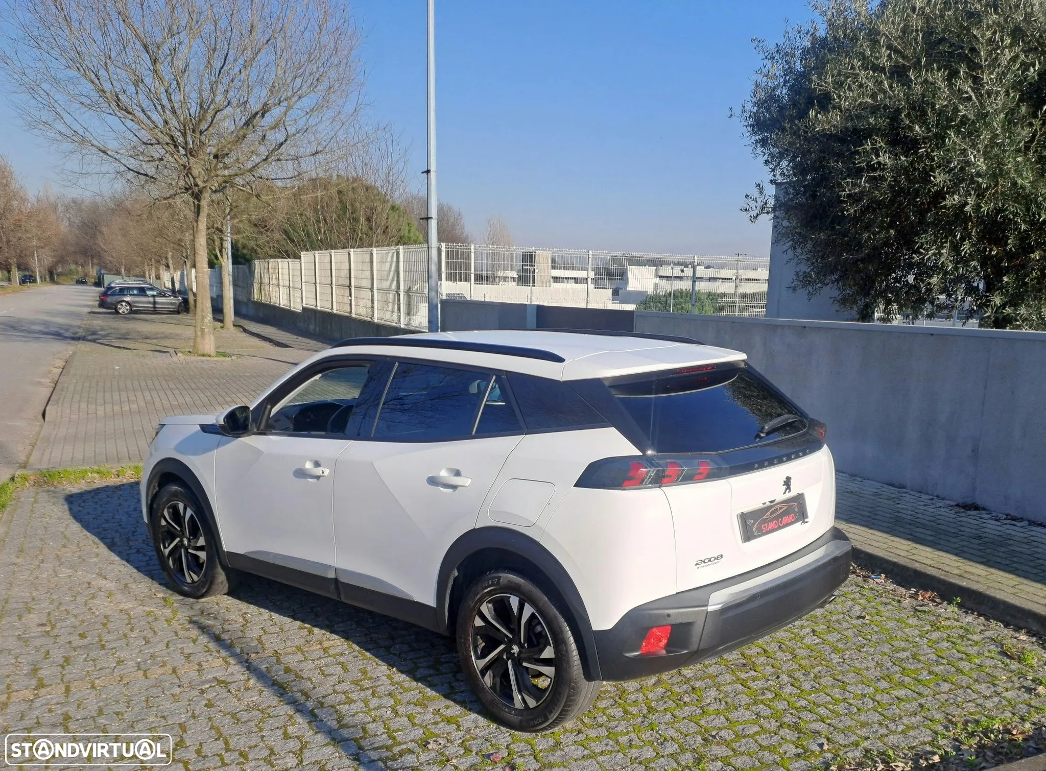 Peugeot 2008 1.5 BlueHDi Allure Pack - 4