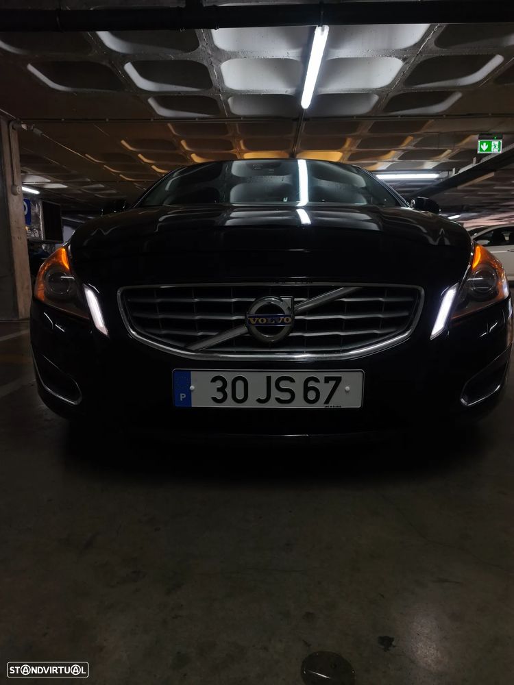 Volvo S60 2.0 D3 Momentum - 45