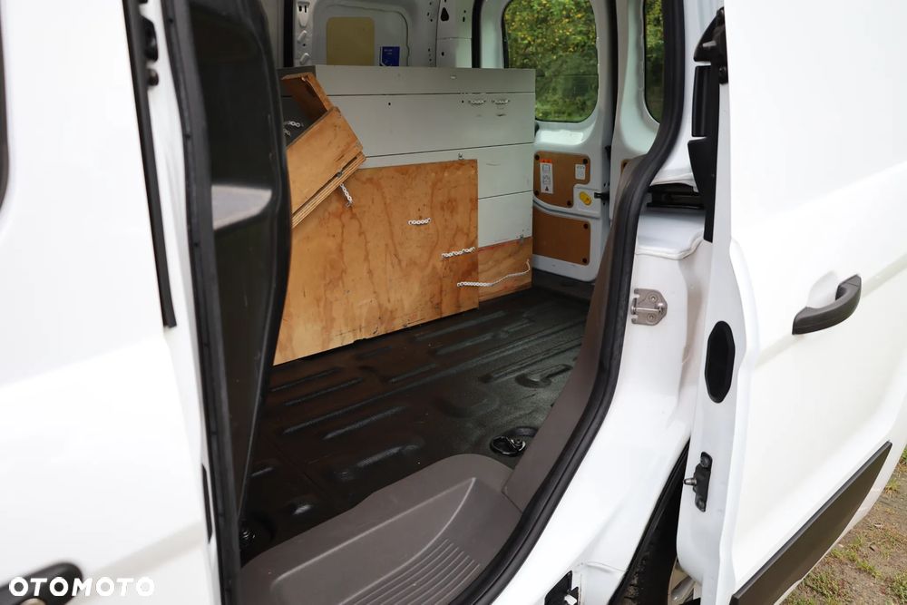 Ford Transit Connect - 15