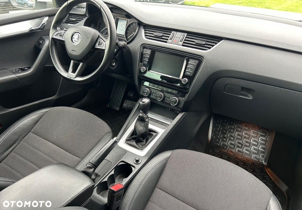 Skoda Octavia - 14