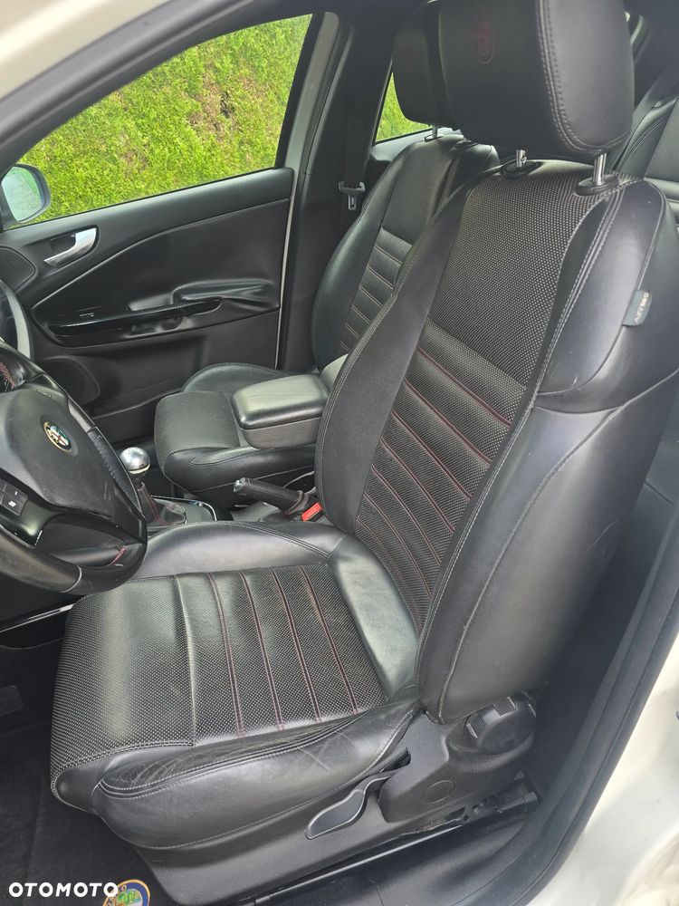 Alfa Romeo Giulietta 2.0 JTDM 16V Turismo - 14