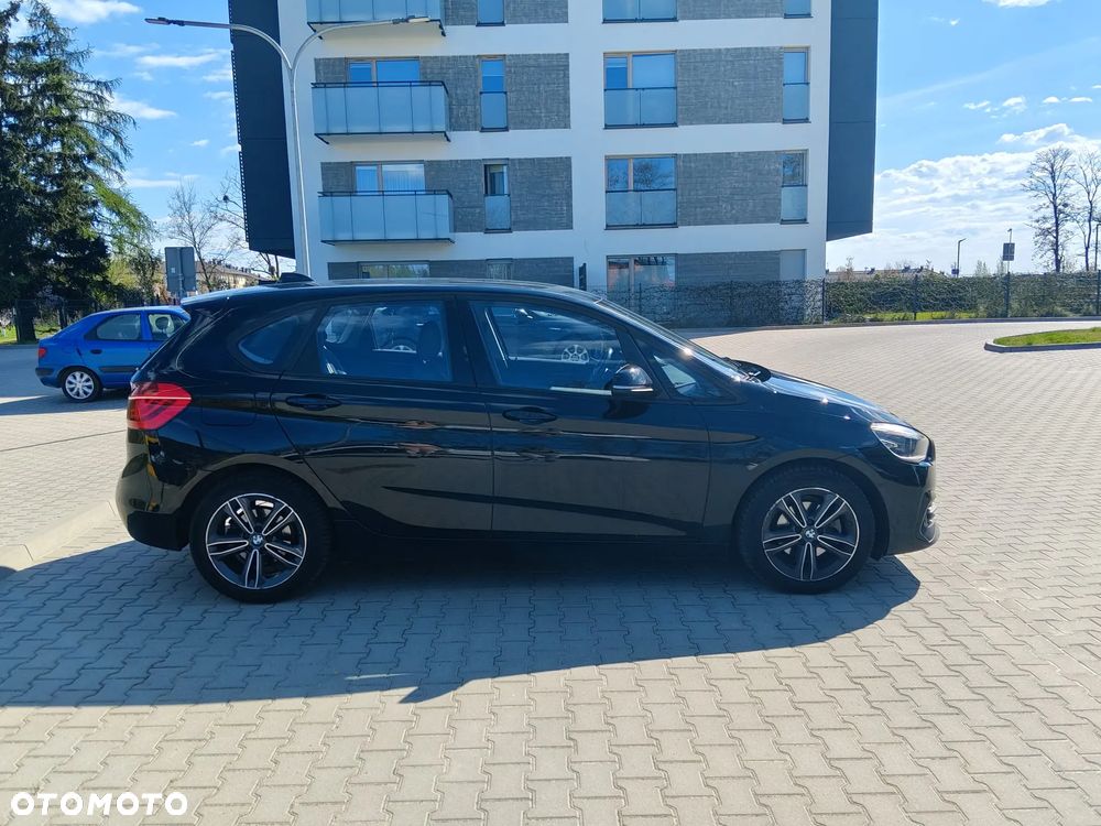 BMW Seria 2 218i - 10