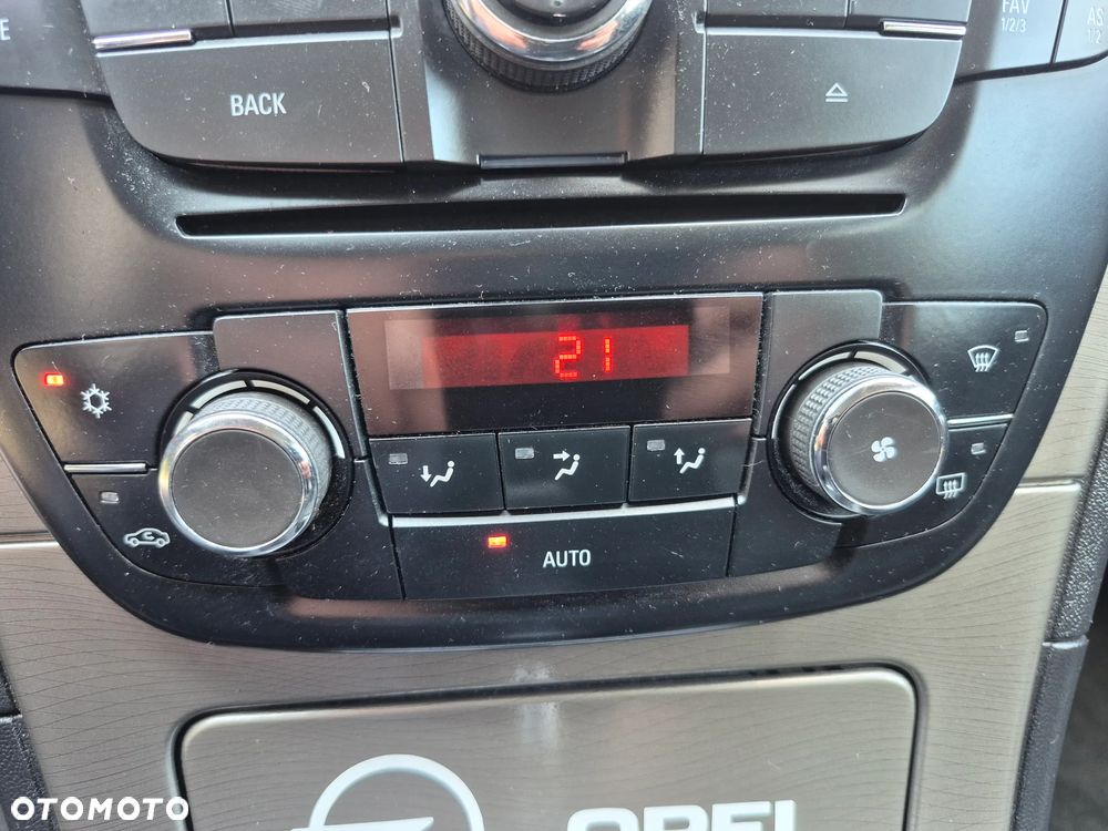 Opel Insignia 1.4 T Elegance S&S - 17