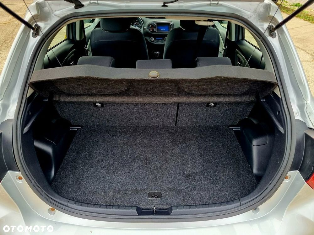 Toyota Yaris Hybrid 100 Active EU6 - 13
