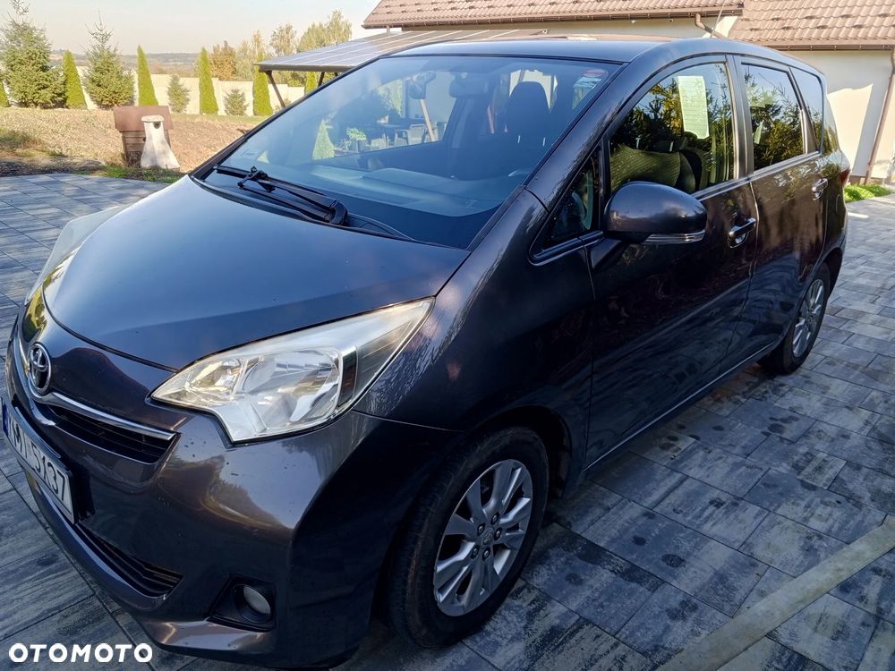 Toyota Verso - 2