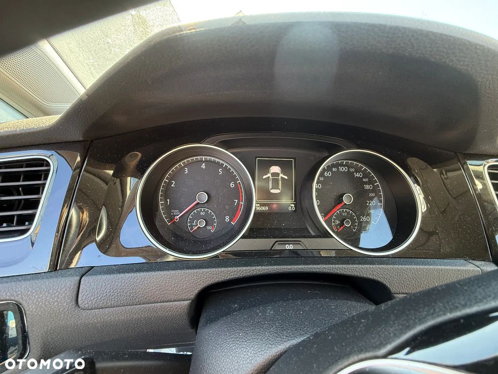 Volkswagen Golf 1.4 TSI BMT Highline DSG - 29