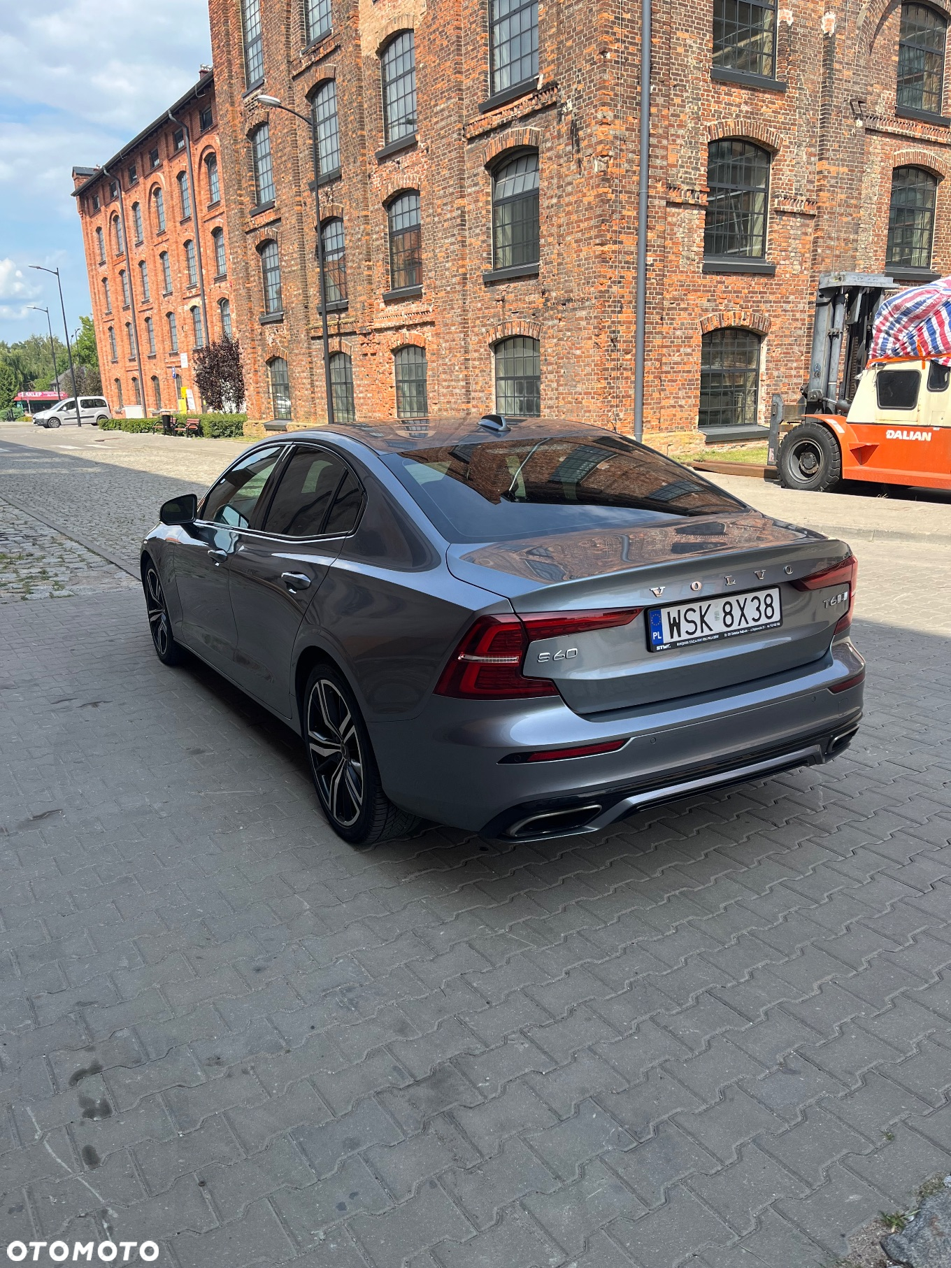 Volvo S60 T6 AWD R-Design - 4